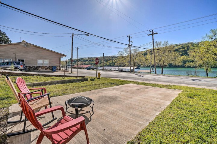 Rockaway Beach House w / Fire Pit & River View!