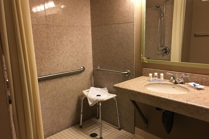 Room 54 of 83