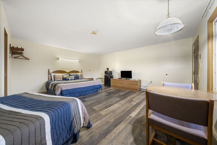 Room 28 of 59