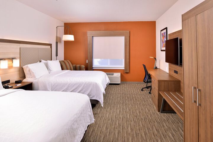 Room 18 of 60