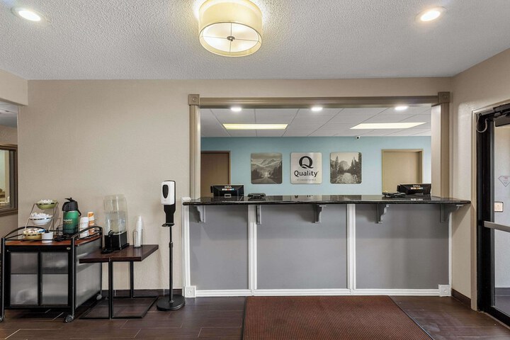 Hotel Interior 8 of 40