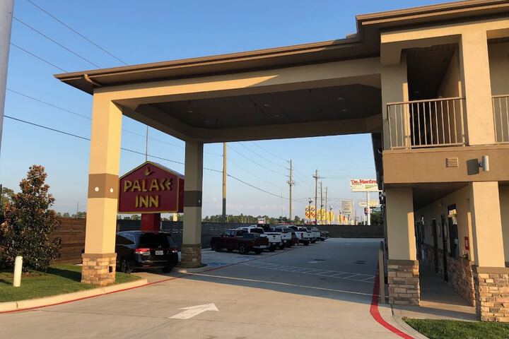 Hotel 16 of 57