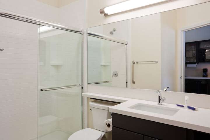 Candlewood Suites Dickinson ND by IHG
