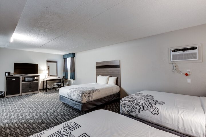 Room 12 of 31