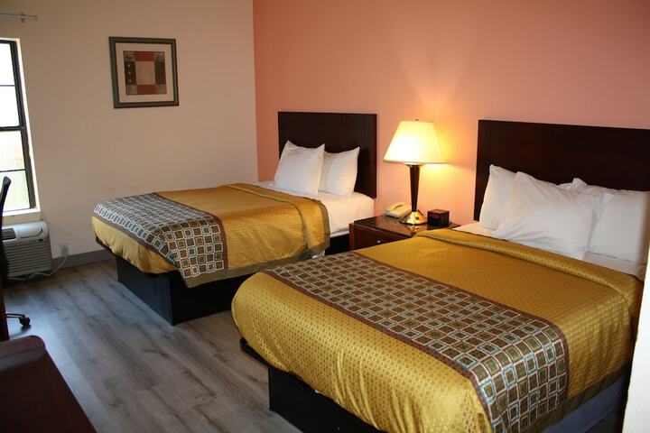 Room 37 of 62