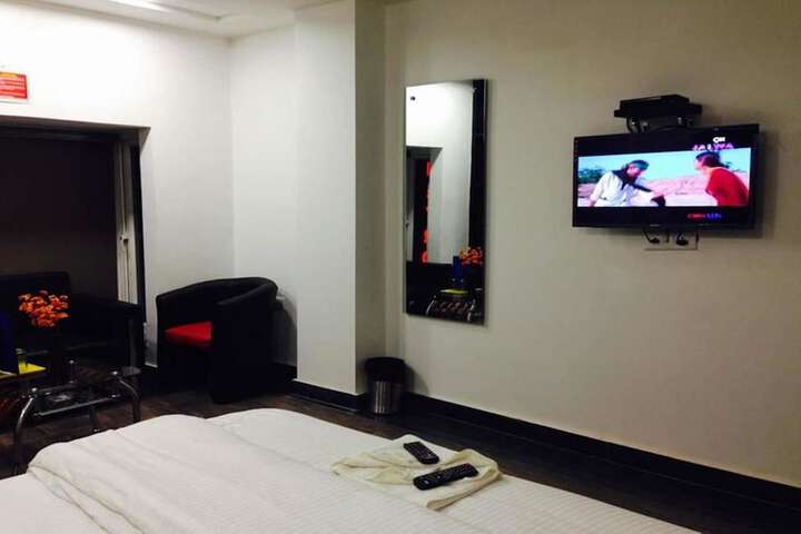 Room 2 of 22