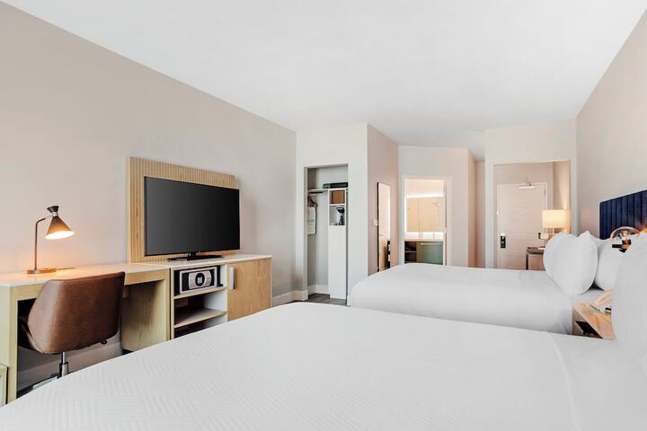 Room 44 of 85
