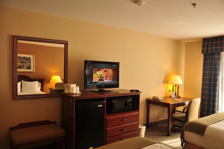 Room 14 of 33