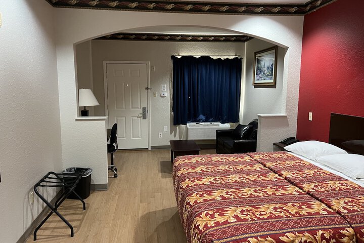 Room 28 of 30