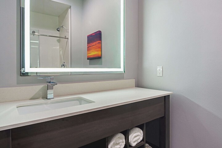 La Quinta Inn & Suites by Wyndham Dallas - Wylie