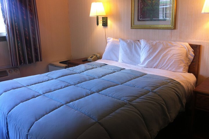 Green Crest Motel