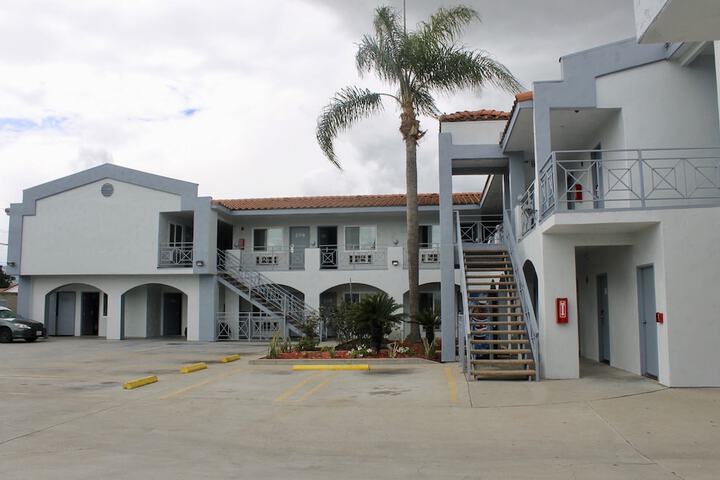 Hotel 8 of 38