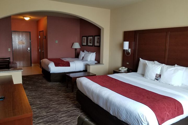 Room 14 of 32