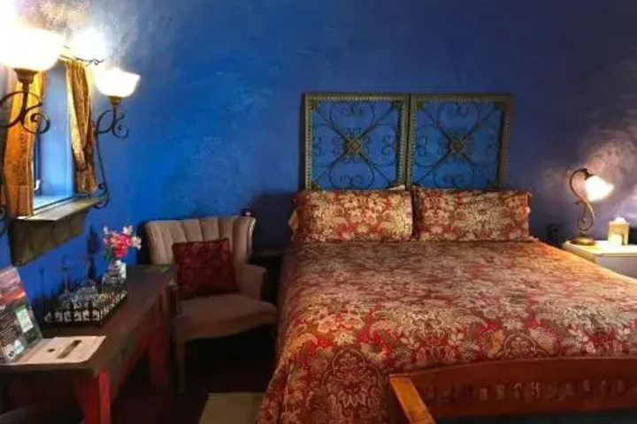 Eves Garden Bed & Breakfast