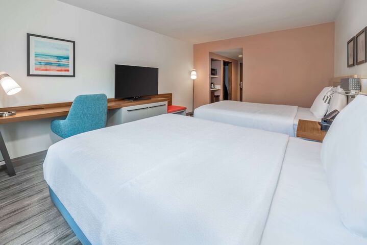 Room 9 of 26