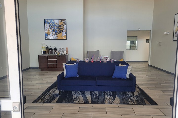 Comfort Inn & Suites Dothan Northside Plaza