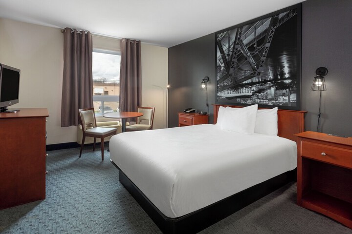 Super 8 by Wyndham Trois-Rivieres