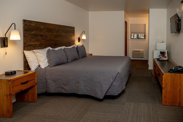 Room 85 of 235