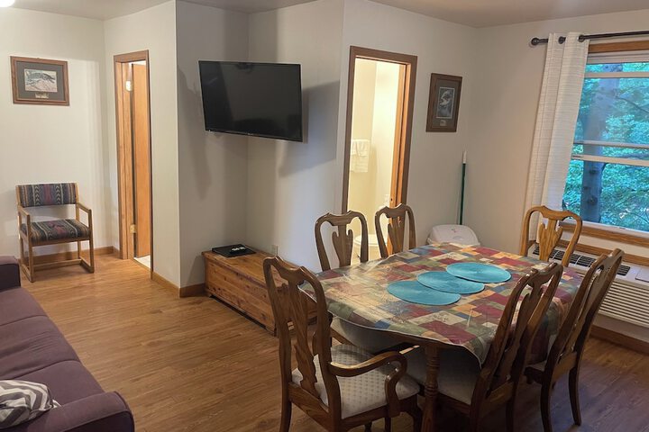 Room 27 of 71