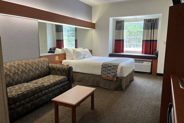 Room 34 of 53