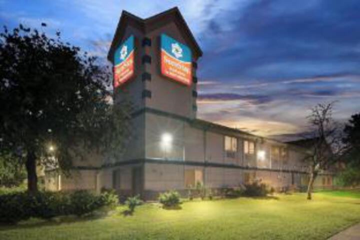 Best Western Winscott Inn & Suites