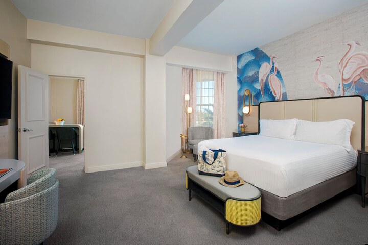 Room 49 of 105