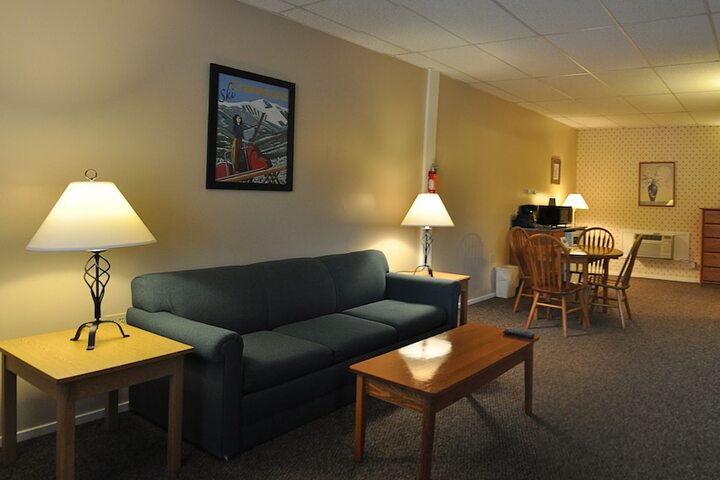 Room 14 of 25
