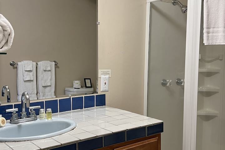 Room 73 of 181