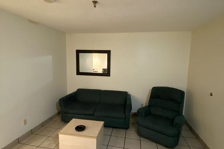 Room 37 of 43