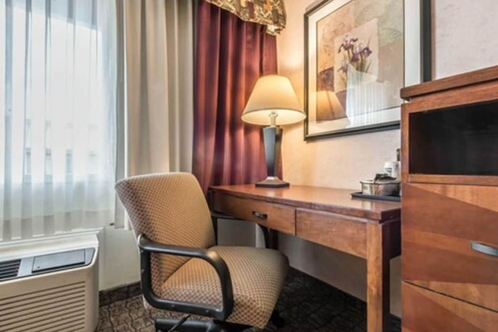 Room 20 of 29