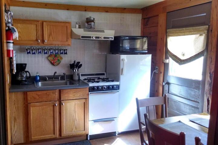 Allen Gulch Cabins