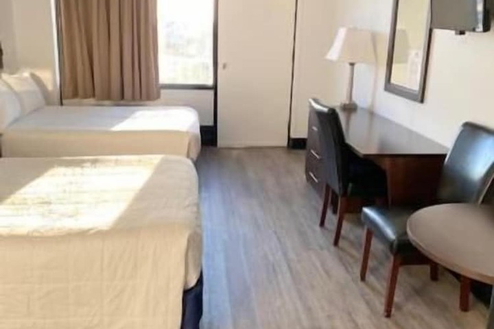 Fenwick Islander Motel
