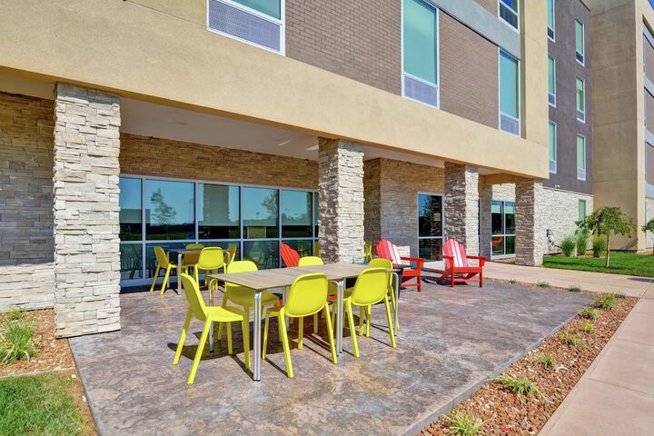 Terrace/Patio 40 of 42