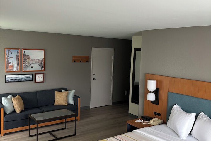 Country Inn & Suites by Radisson Shelby, NC
