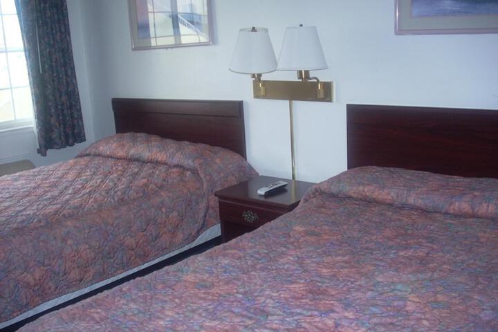 Room 10 of 34