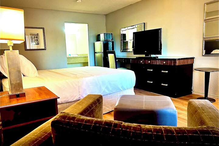 Room 7 of 25