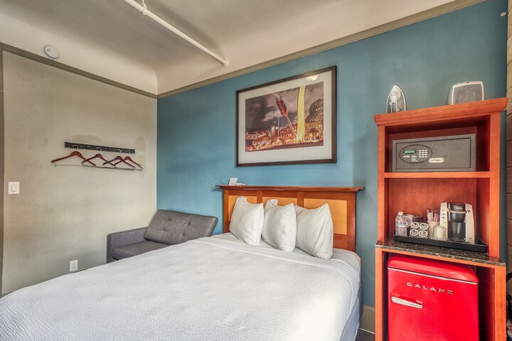 Room 69 of 115