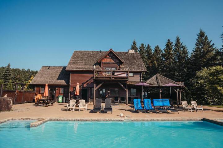 Loft Exécutif CherLieu de luxe avec vue sur golf et montagnes