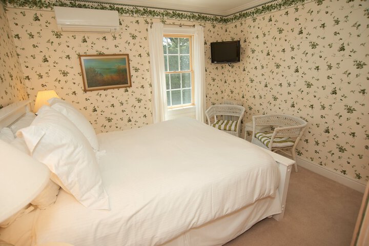 Room 72 of 113