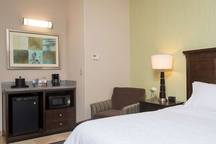 Hampton Inn and Suites Kokomo