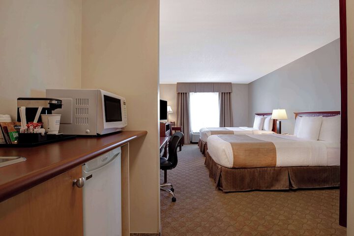 Days Inn by Wyndham Dawson Creek