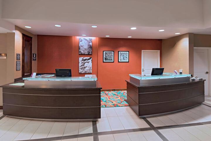Hotel Interior 11 of 32