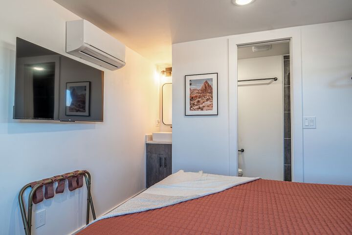 Room 89 of 120