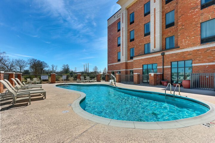 Pool 7 of 51