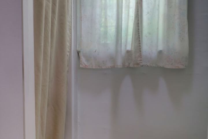 Room 28 of 58