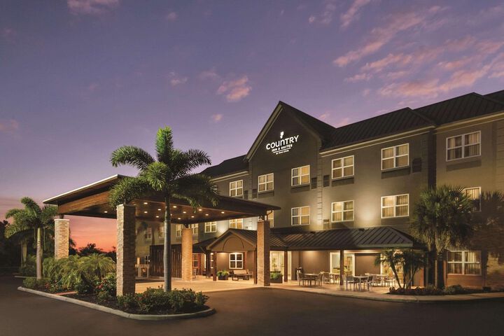 Country Inn & Suites by Radisson Bradenton-Lakewood Ranch, FL