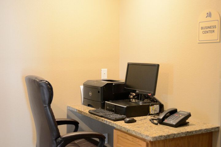 Business Center 54 of 57