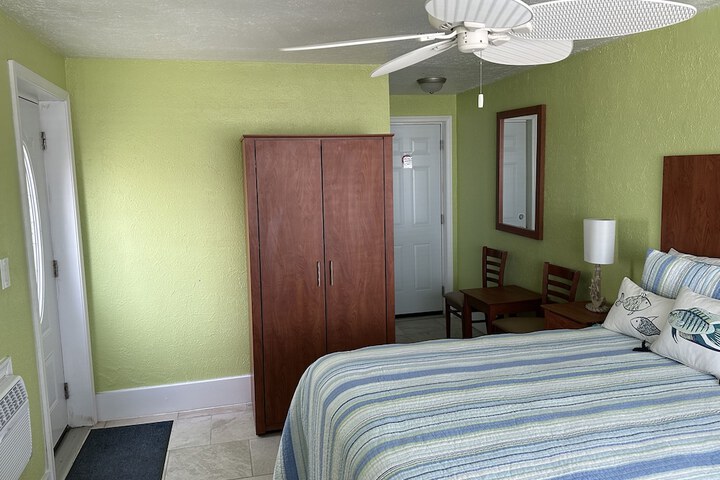Room 26 of 70