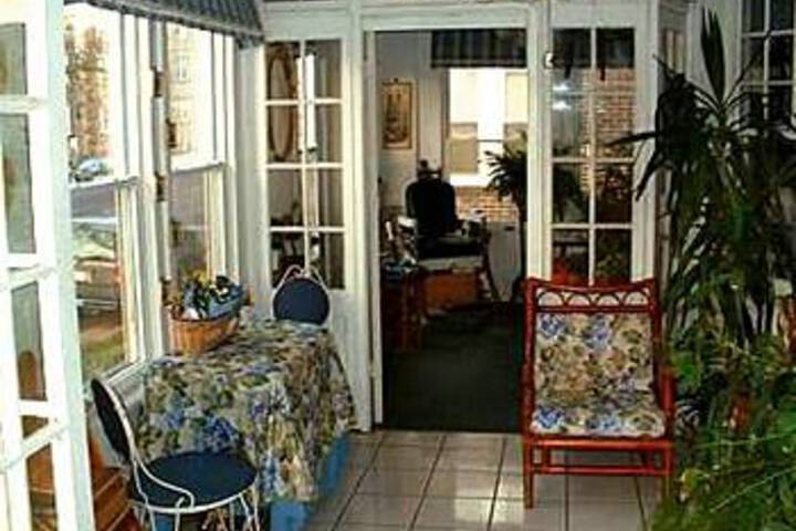 Come Wright Inn Bed & Breakfast