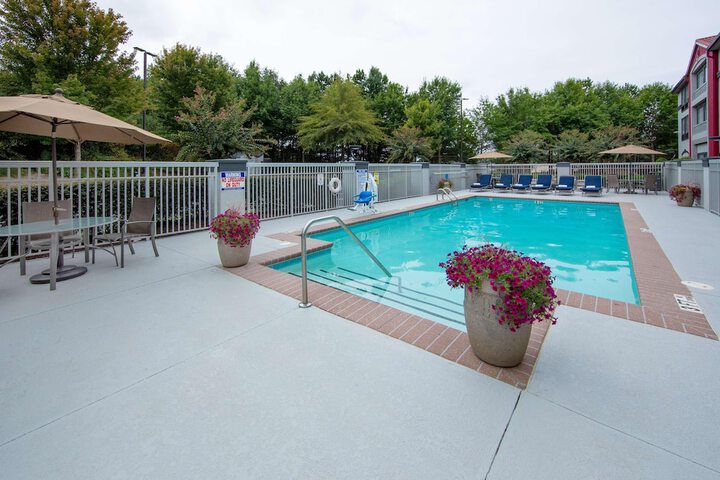 Pool 4 of 48
